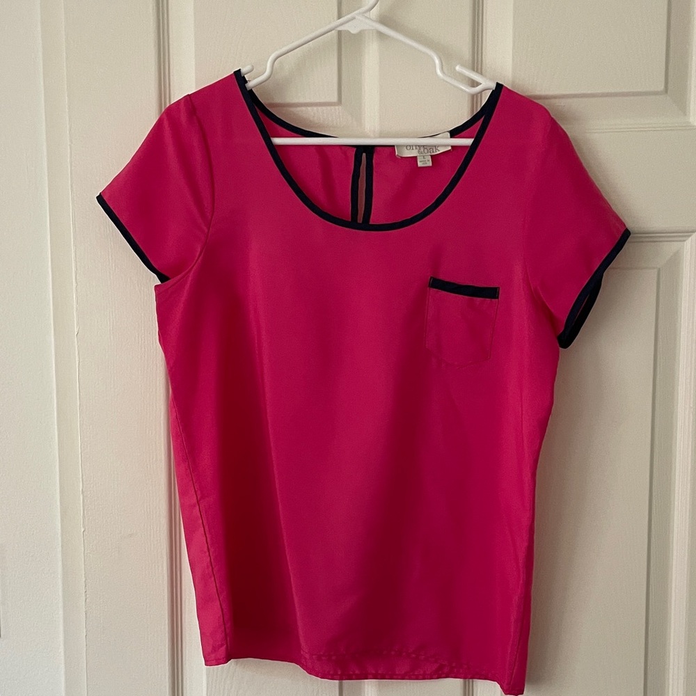 $2! 5 for $10 🔥Olive and Oak Pink Blouse Boxy Fit with Navy Accents